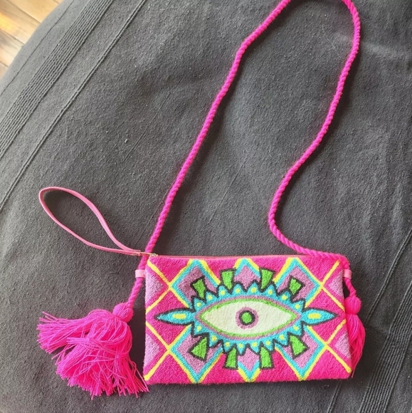 Authentic Wayuu Mochila Colombian Bag Medium Clutch Evil Eye Hot Pink Crossbody - Picture 3 of 5